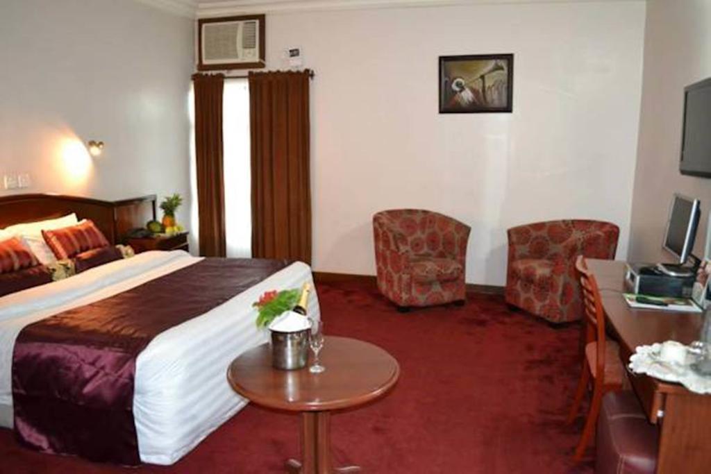 Denis Hotel Abuja Mobushipe Quarto foto